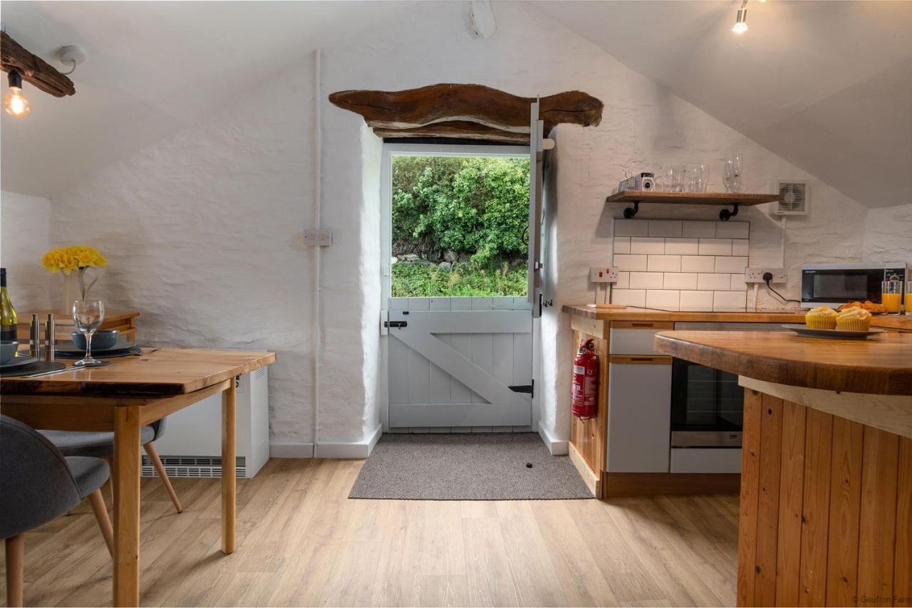 Dog Friendly Cottage, Geufron Farm Near Tywyn Bryn-crug Ngoại thất bức ảnh