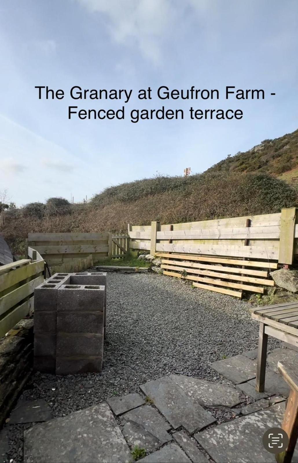 Dog Friendly Cottage, Geufron Farm Near Tywyn Bryn-crug Ngoại thất bức ảnh